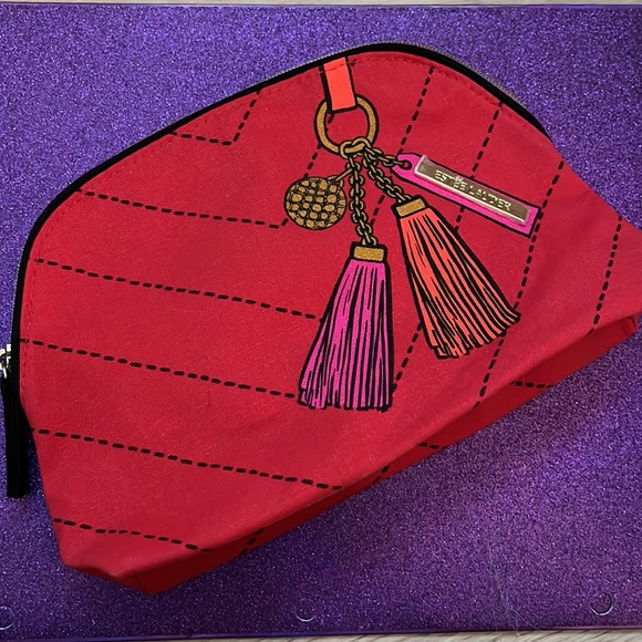 Ester Lauder makeup bag - Picture 13 of 13